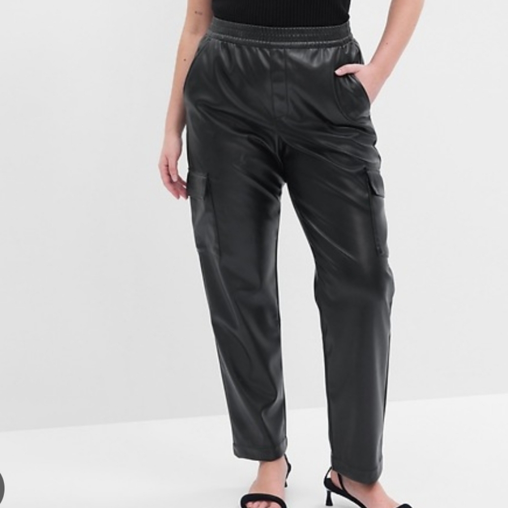 LAST CHANCE! gap ♡ faux leather easy black pant mob wife biker